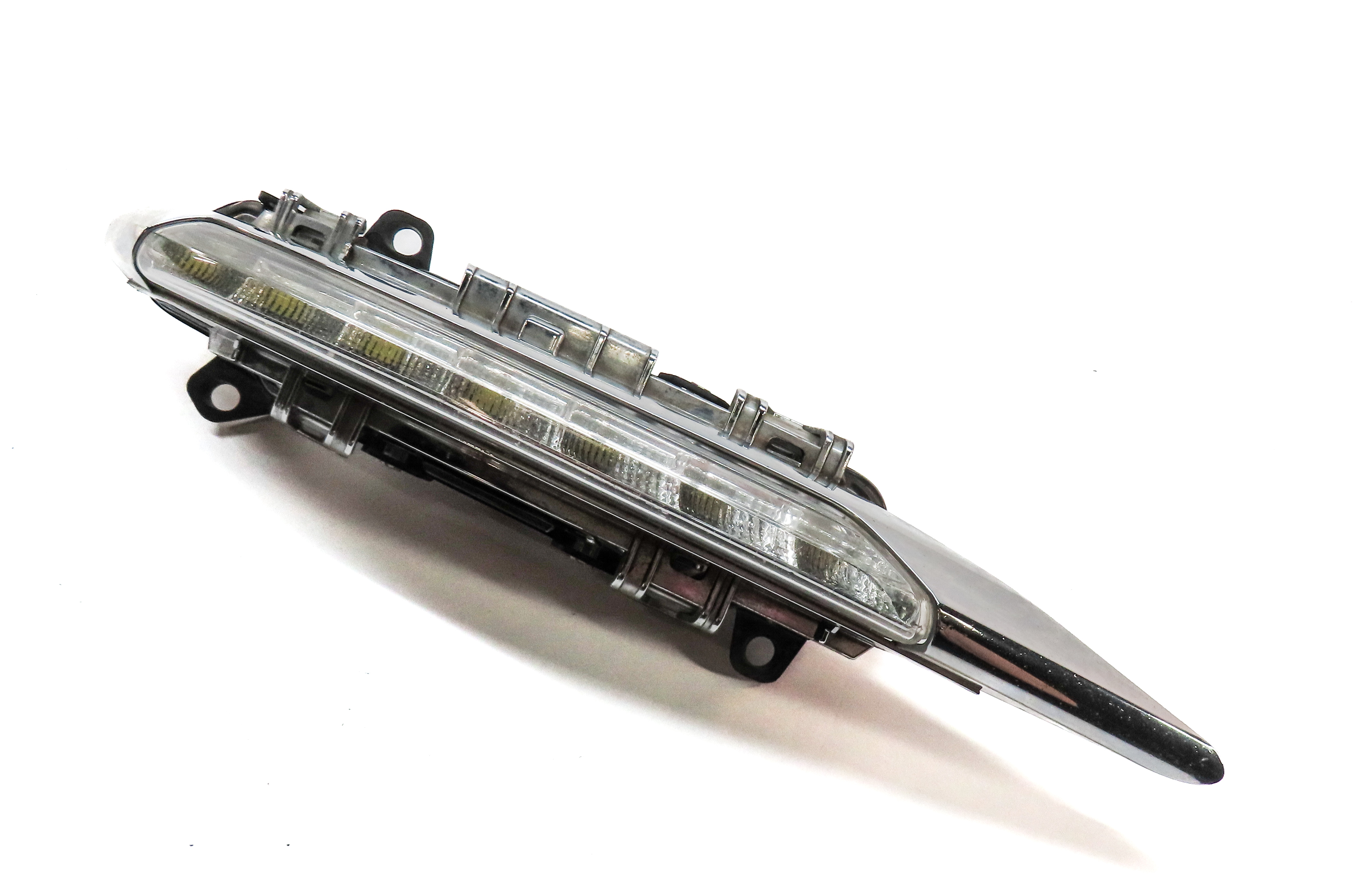 2010-2011 MERCEDES S-CLASS (W221) RIGHT PASSENGER DRL FOGLIGHT FOG LIGHT LAMP — exact item pictured